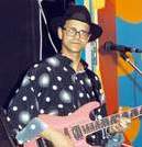 Tony Qunta - guitar & vocals